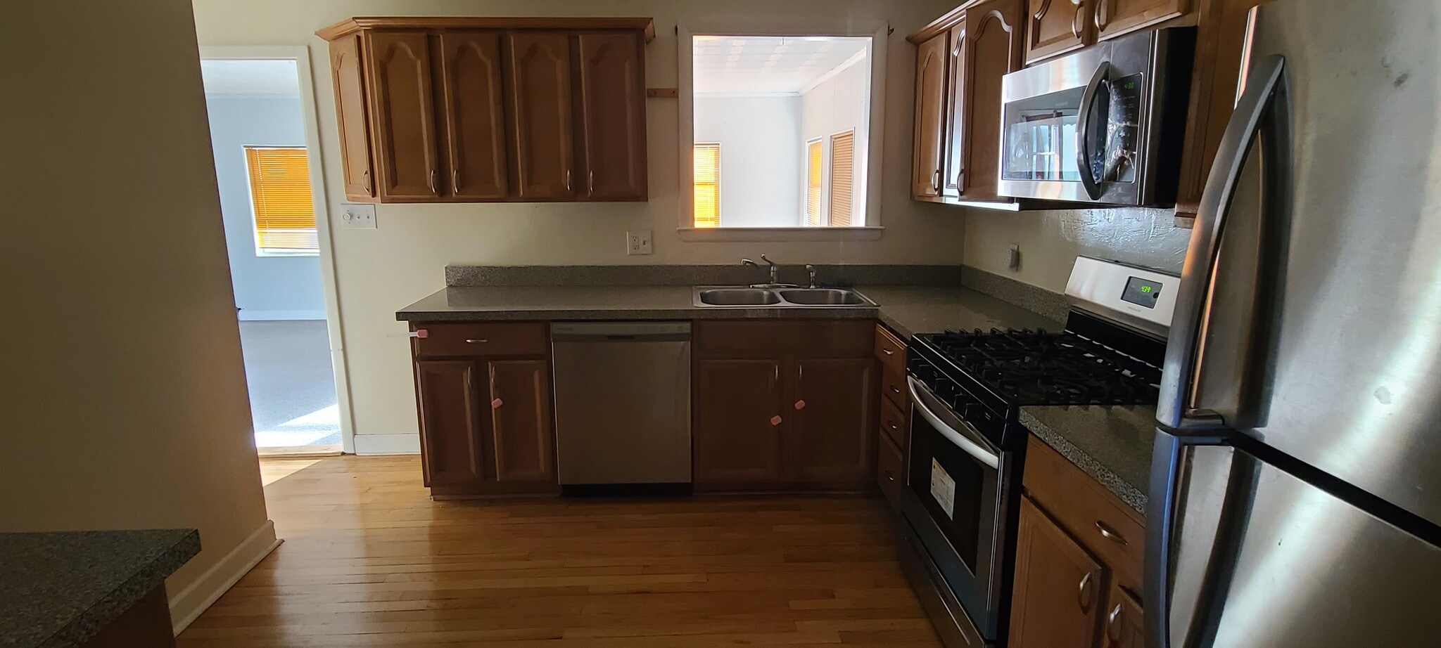 Building Photo - 328 Bradley Rd