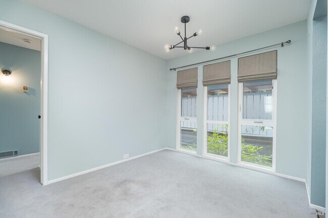 Building Photo - 45 Harbor Oak Dr