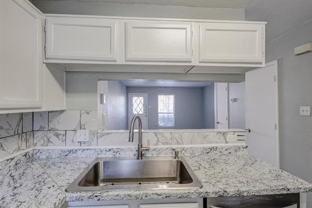 Building Photo - 613 Carriagehouse Ln