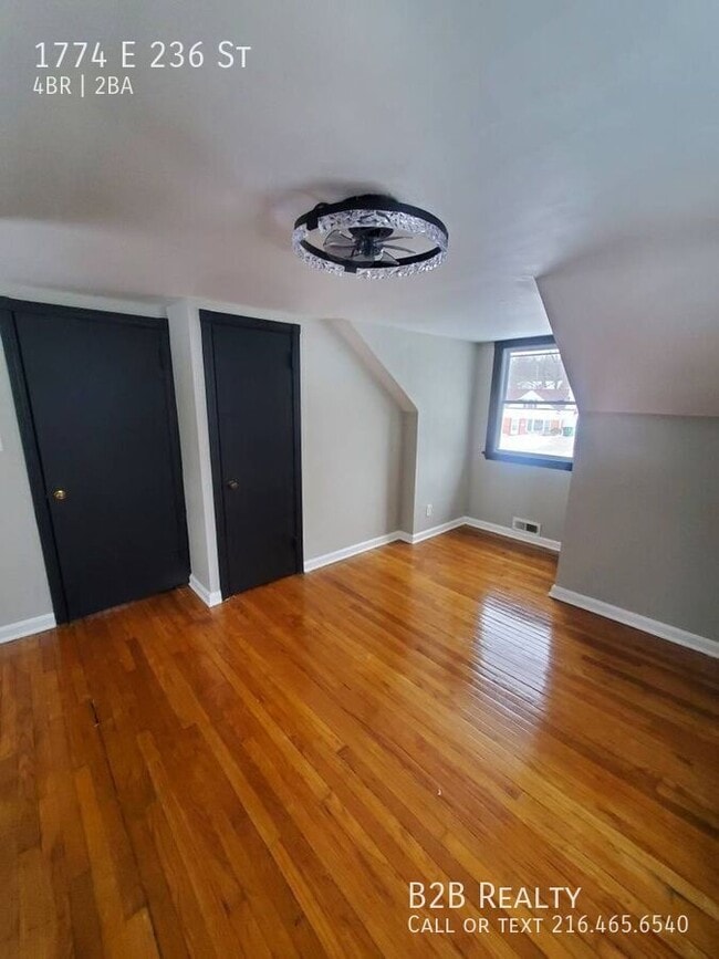 Building Photo - 1774 E 236th St