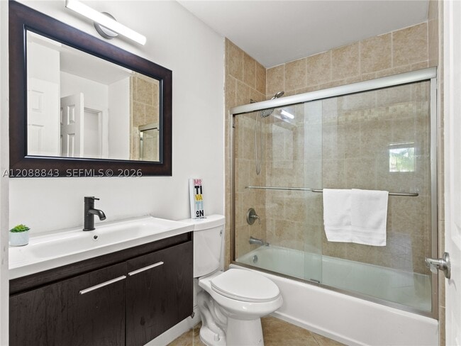 Building Photo - 560 NW 82nd Pl