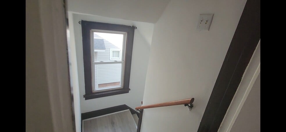 Building Photo - 1417 Norwood Pl NW