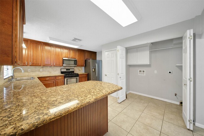 Building Photo - 9 W Lance Leaf Rd