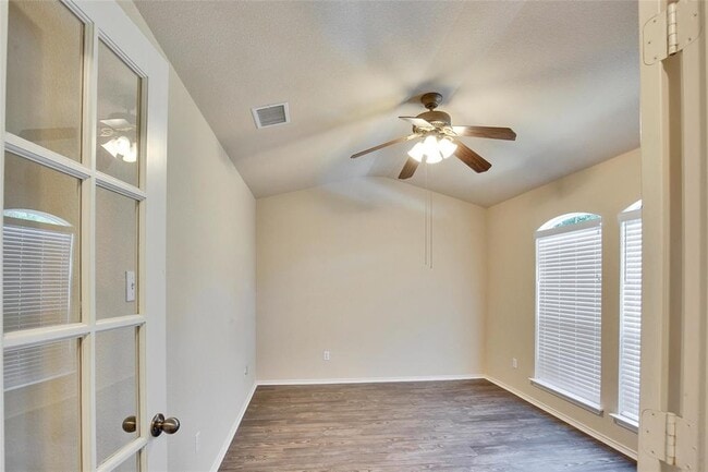 Building Photo - 210 Lollipop Ln