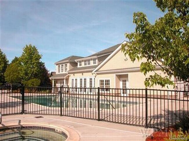 Building Photo - 517 Half Moon Bay Dr