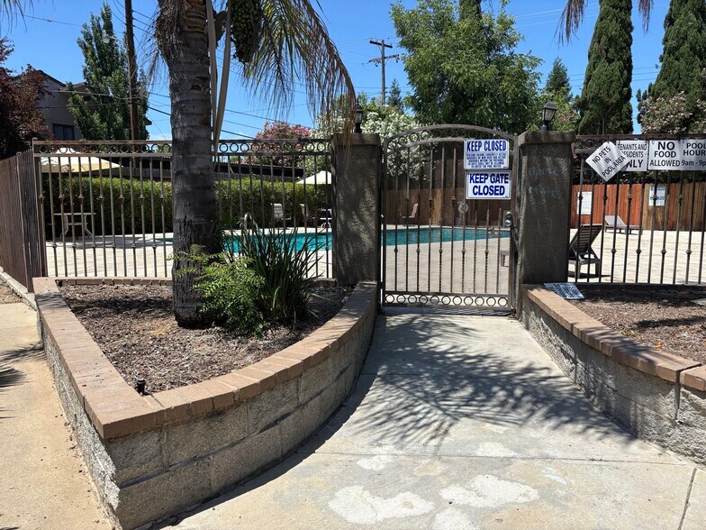 Building Photo - 5008 Bremner Way