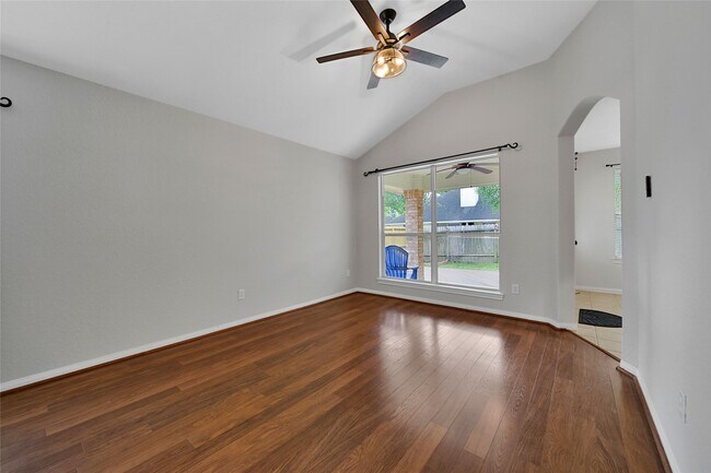 Building Photo - 12411 Brightwood Dr