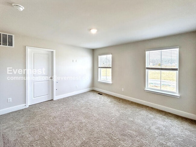 Building Photo - 195 Sioux Lp