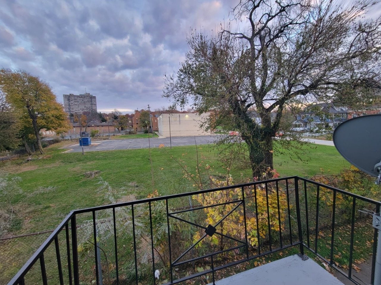 Building Photo - 13420 Euclid Ave