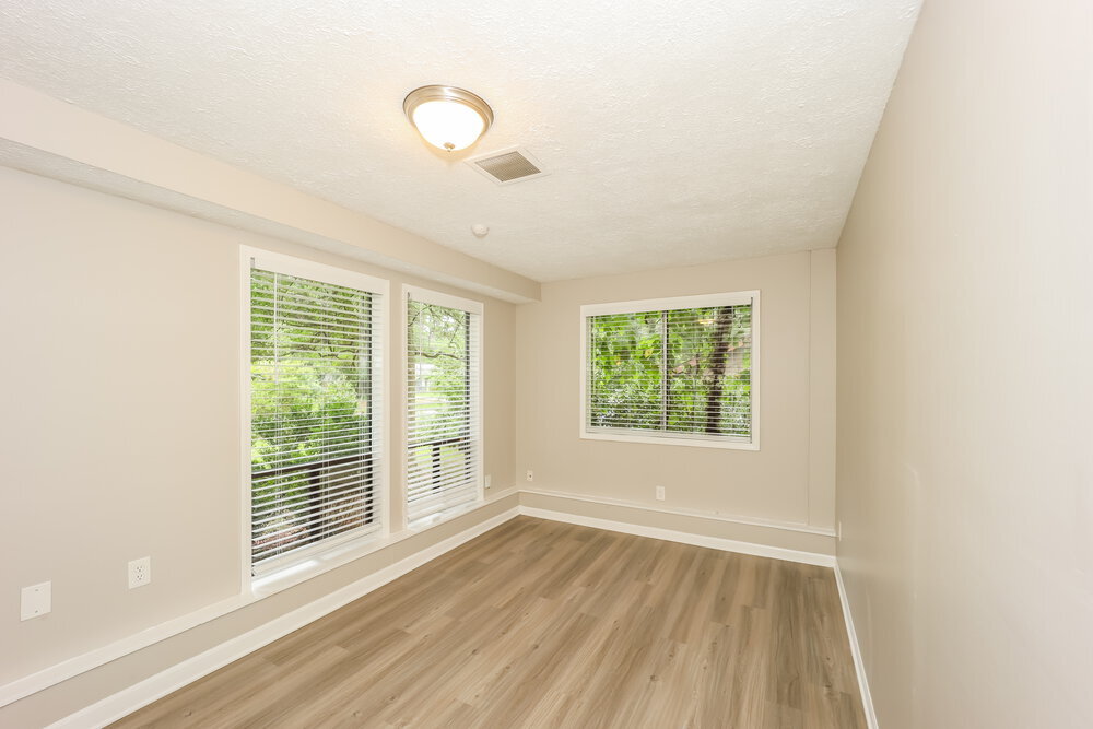 Building Photo - 9036 Sterling Ridge Ln