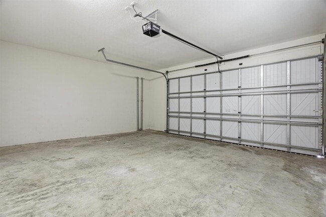 Building Photo - 13023 Riverwalk Cir S