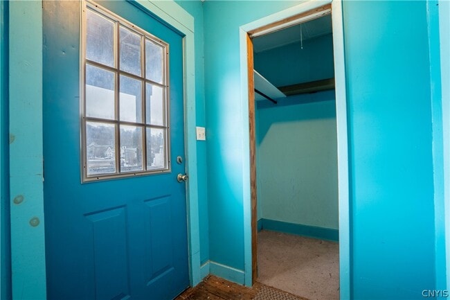 Building Photo - 208 E Clark St