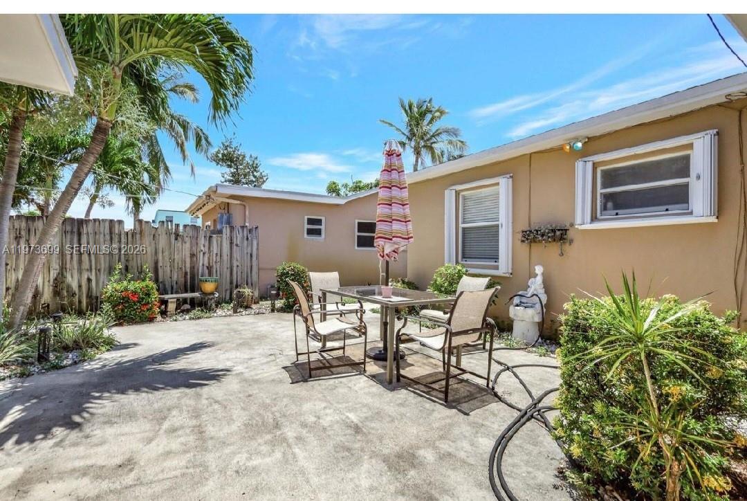 Building Photo - 127 Lakeview Ave