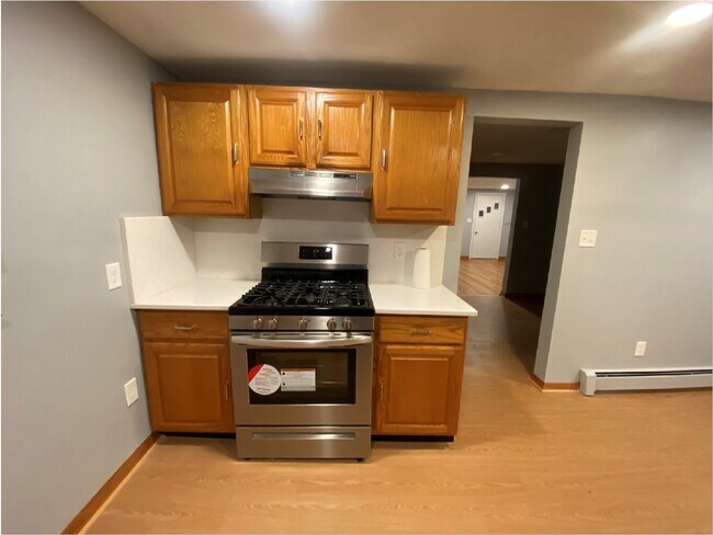 Kitchen - 549 S Franklin St