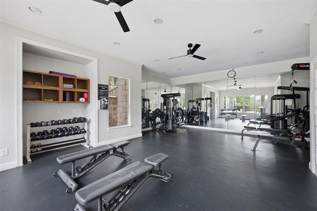 Building Photo - 6000 Shepherd Mountain Cove