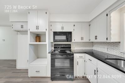 Building Photo - 725 W Brock St