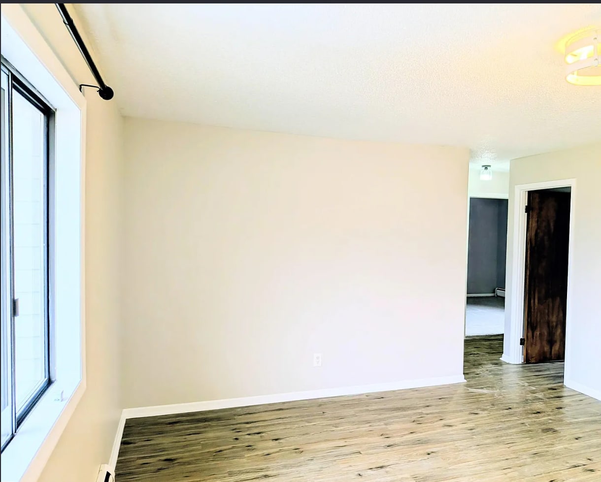 Building Photo - 303 W Elizabeth St