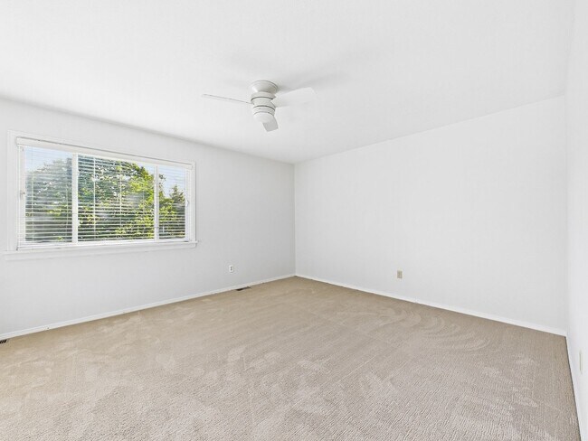 Building Photo - 6213 S Galena Way