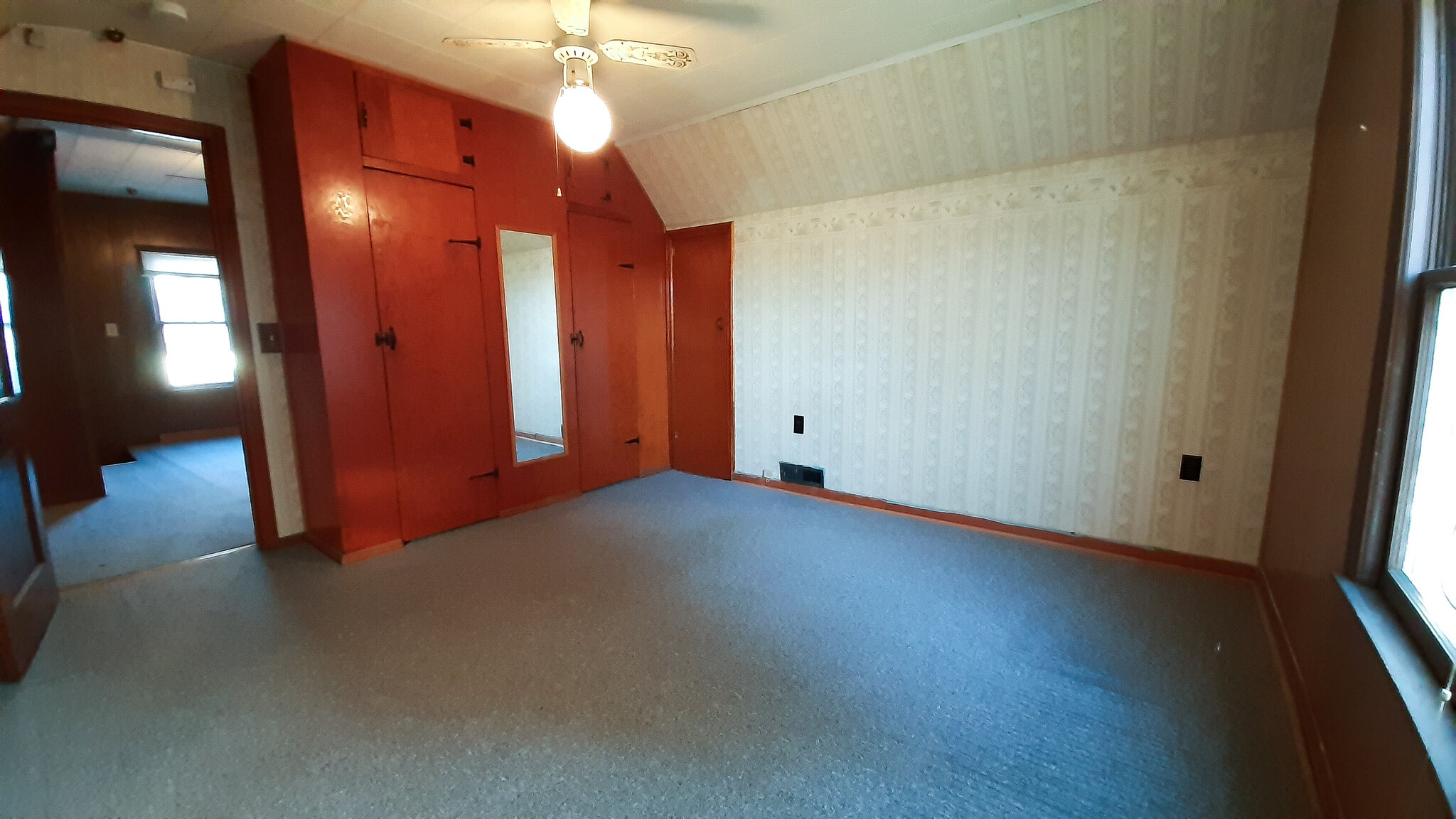 2nd Bedroom 1.1 - 821 10th St W