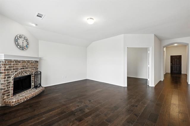 Building Photo - 1813 6th St