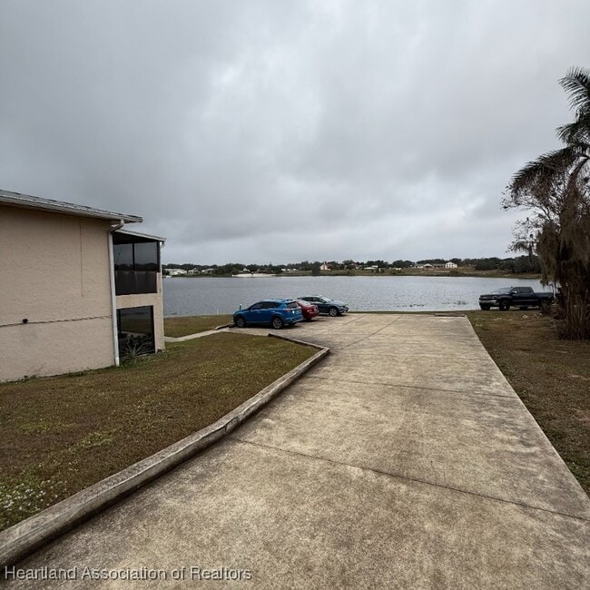 Building Photo - 317 E Main St