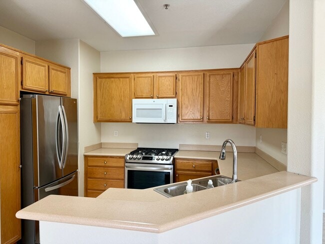 Building Photo - Beautiful Condo Available in Murrieta