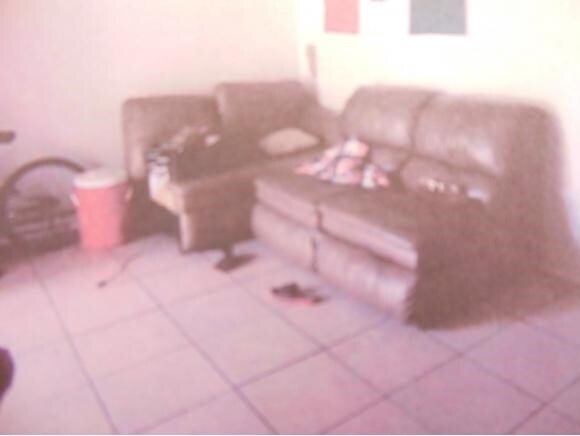 Building Photo - Convenient living, unbeatable location!