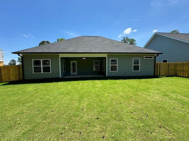 Building Photo - New Build 3/2 House in Armuchee- $2,095