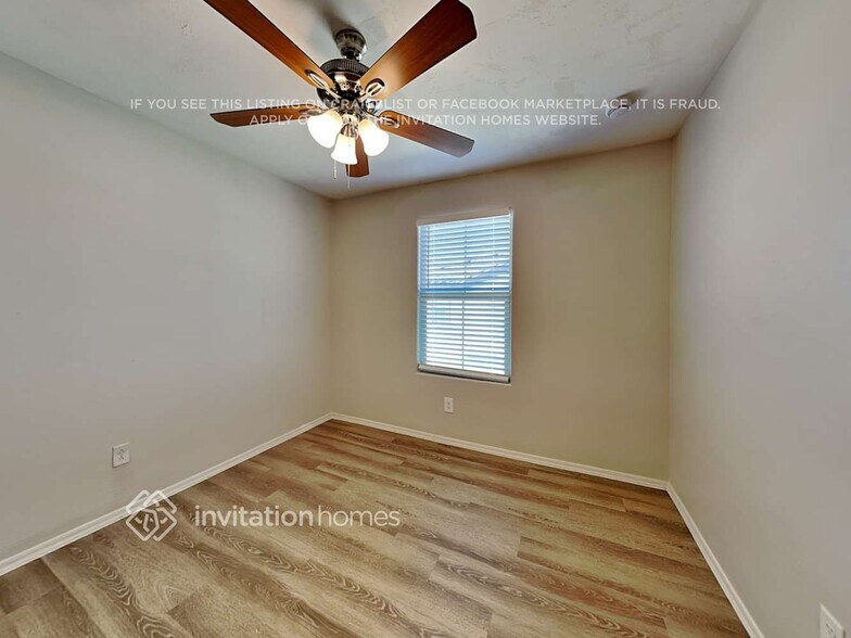 Building Photo - 16524 W Jenan Dr