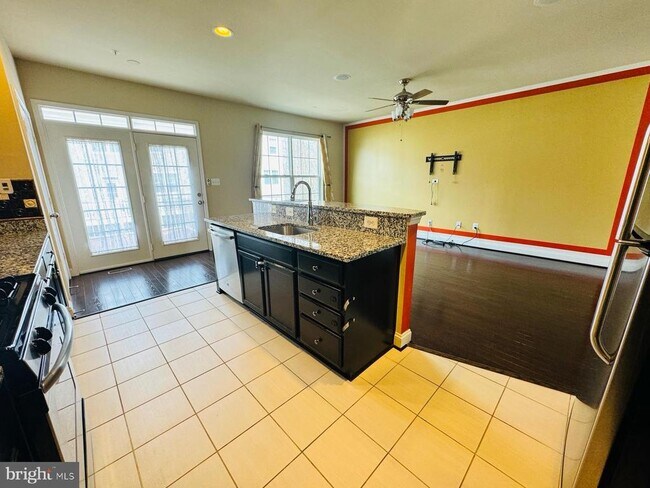 Building Photo - 12406 Carriage Park Pl