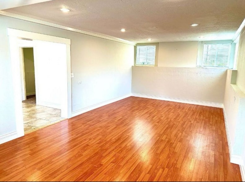 Building Photo - 5930 Orchard Ave