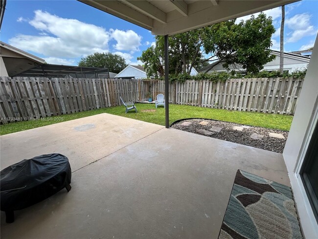 Building Photo - 11751 SW 52nd Ct