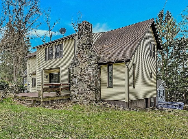 Building Photo - 213 Colburn Ave