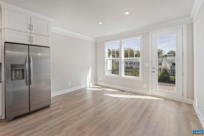 Building Photo - 5022 Lindley Pl