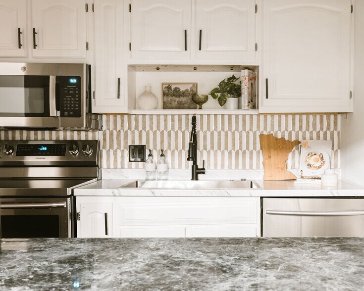 Primary Photo - 35 Nathan Ln N