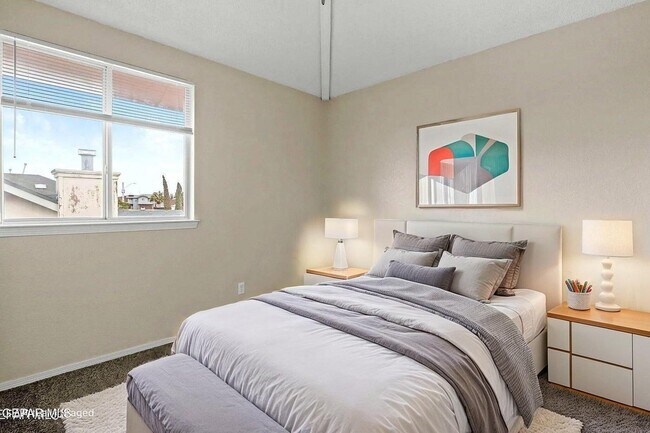 Building Photo - 11815 Stone Castle Dr