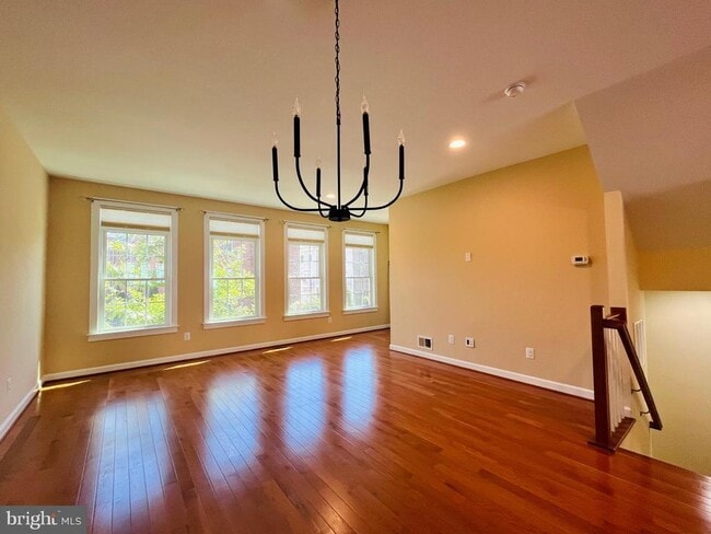 Building Photo - 3152 Yeager Dr