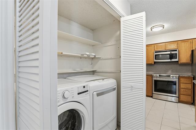 Building Photo - 1611 Willow Ln