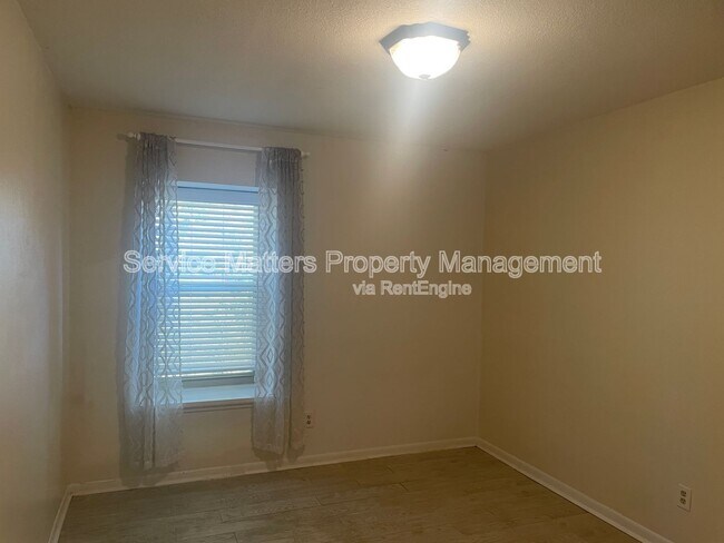 Building Photo - 6341 Dunlieth Pl
