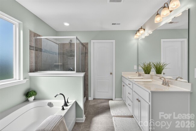 Building Photo - 7019 Hamilton Mill Dr