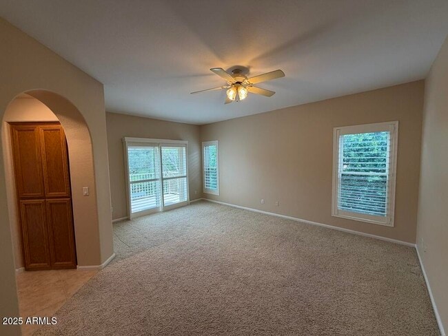 Building Photo - 9216 S 47th Pl