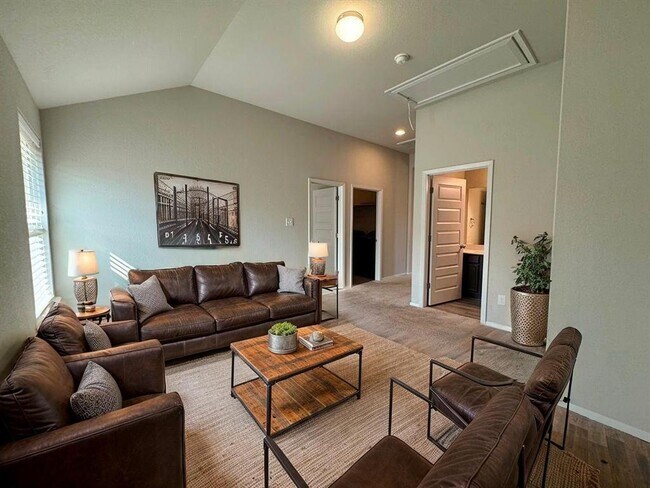 Building Photo - 295 Rimrock Ct