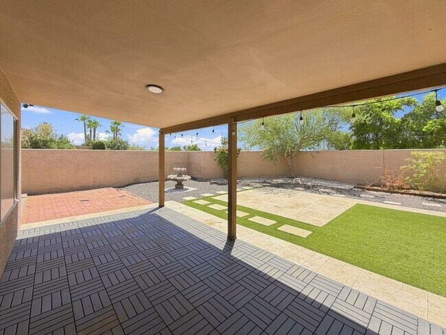 Building Photo - 4 Bedroom Home in the Heart of Ahwatukee for Rent