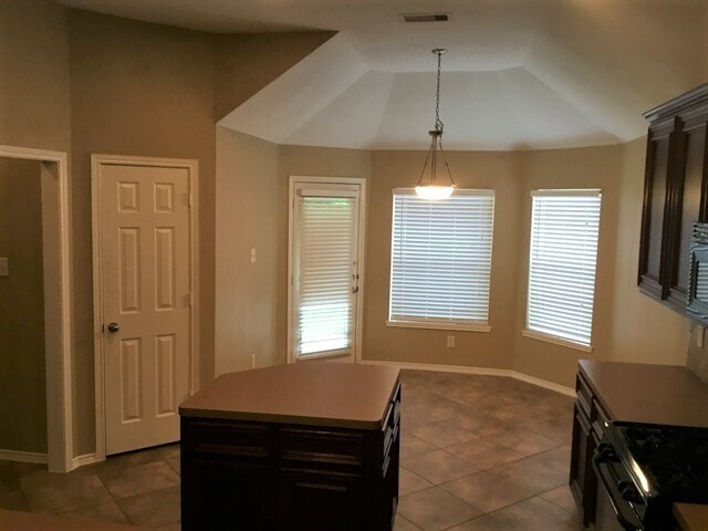 Building Photo - 2411 Morgan Ridge Ln