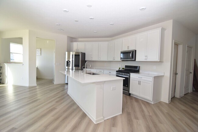 Building Photo - 13068 Corydon Dr