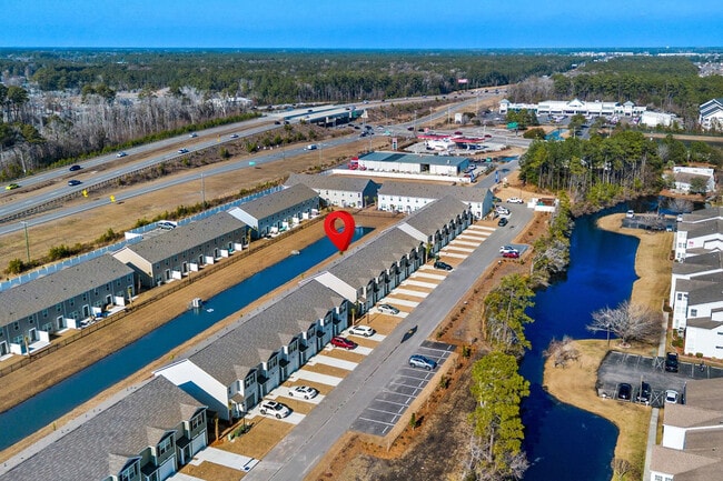 Building Photo - 332 Bayou Loop