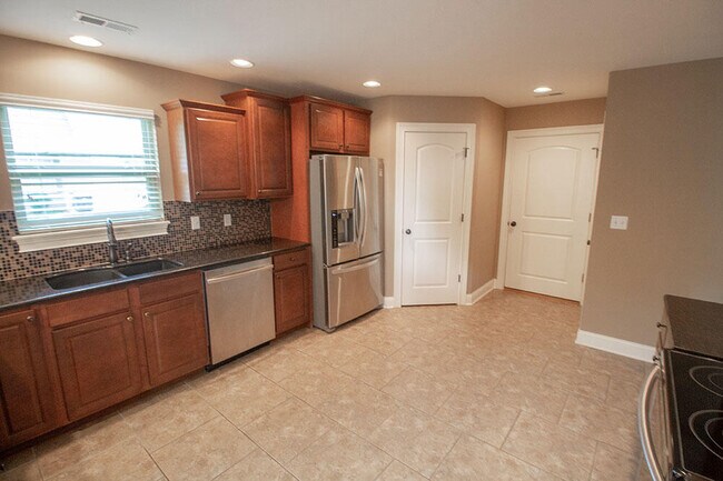 Building Photo - 6701 Chelan Dr