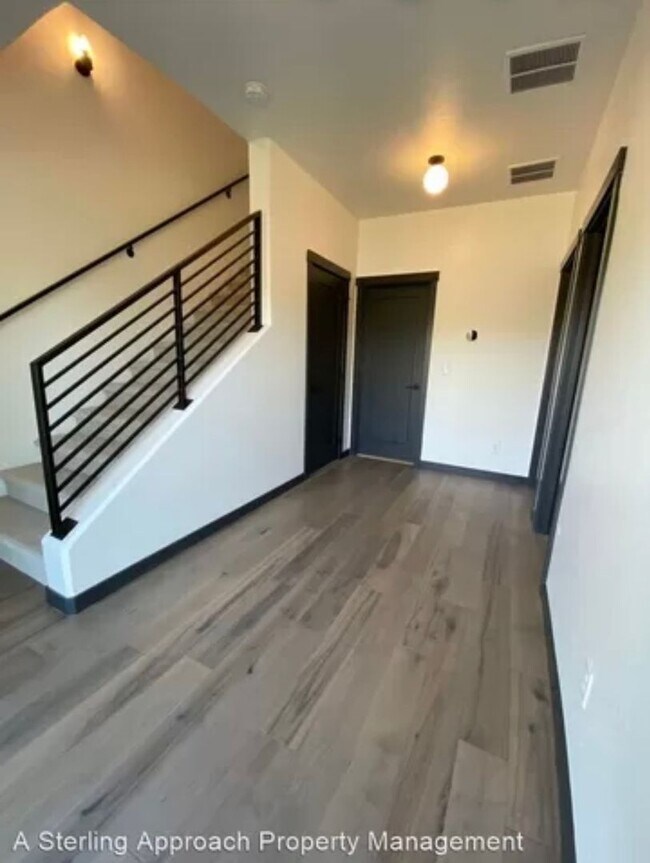 Building Photo - Close to Micron! Luxury Town Home With Two...