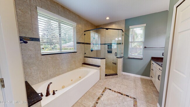 Building Photo - 11881 Honey Locust Dr