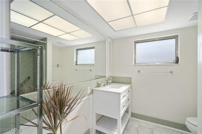 Building Photo - 1411 Whiskey Creek Dr